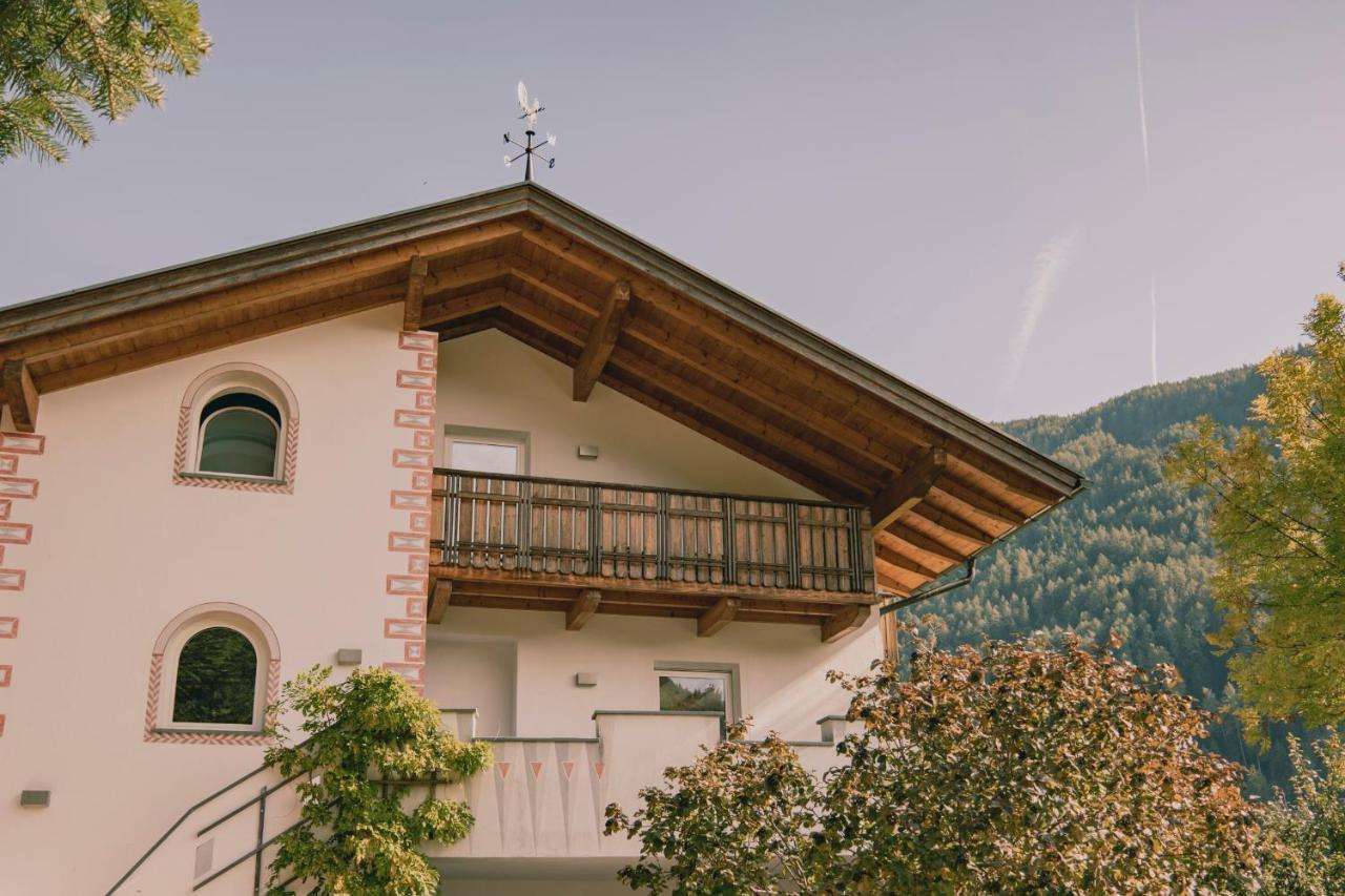 164 Apt. Val di Vizze Luaran gambar