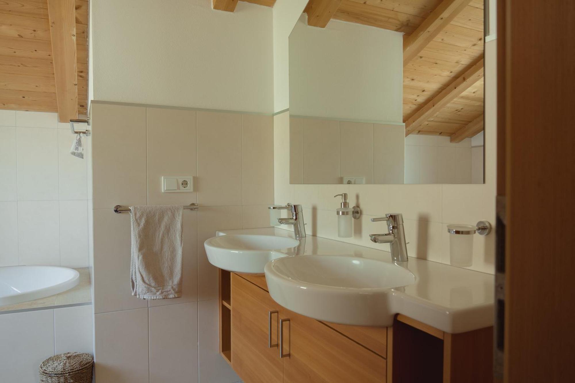 164 Apt. Val di Vizze Luaran gambar
